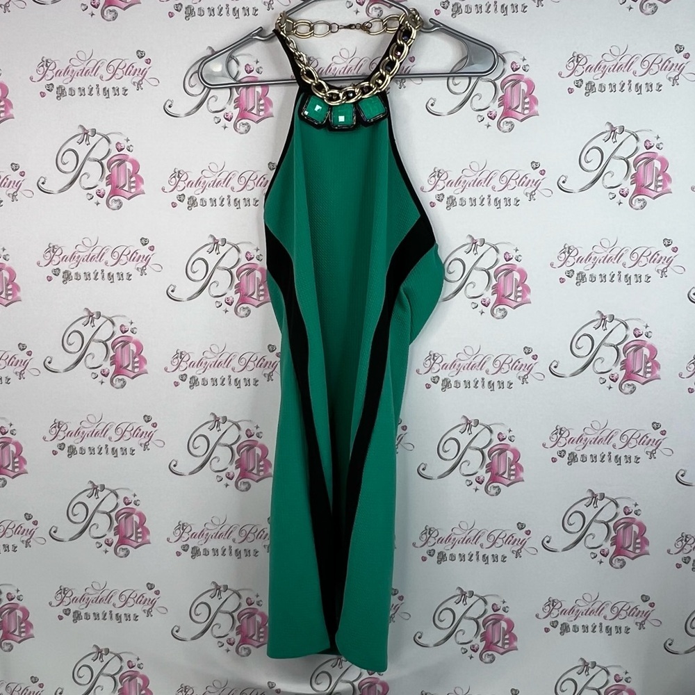 Belinda dress chain necklace detail jewels Chic Backless Green and Black Dress